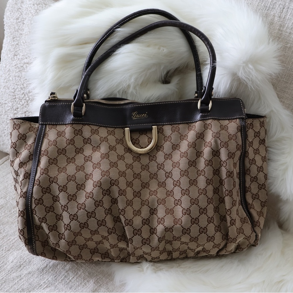 Gucci purse (classic pattern in brown)